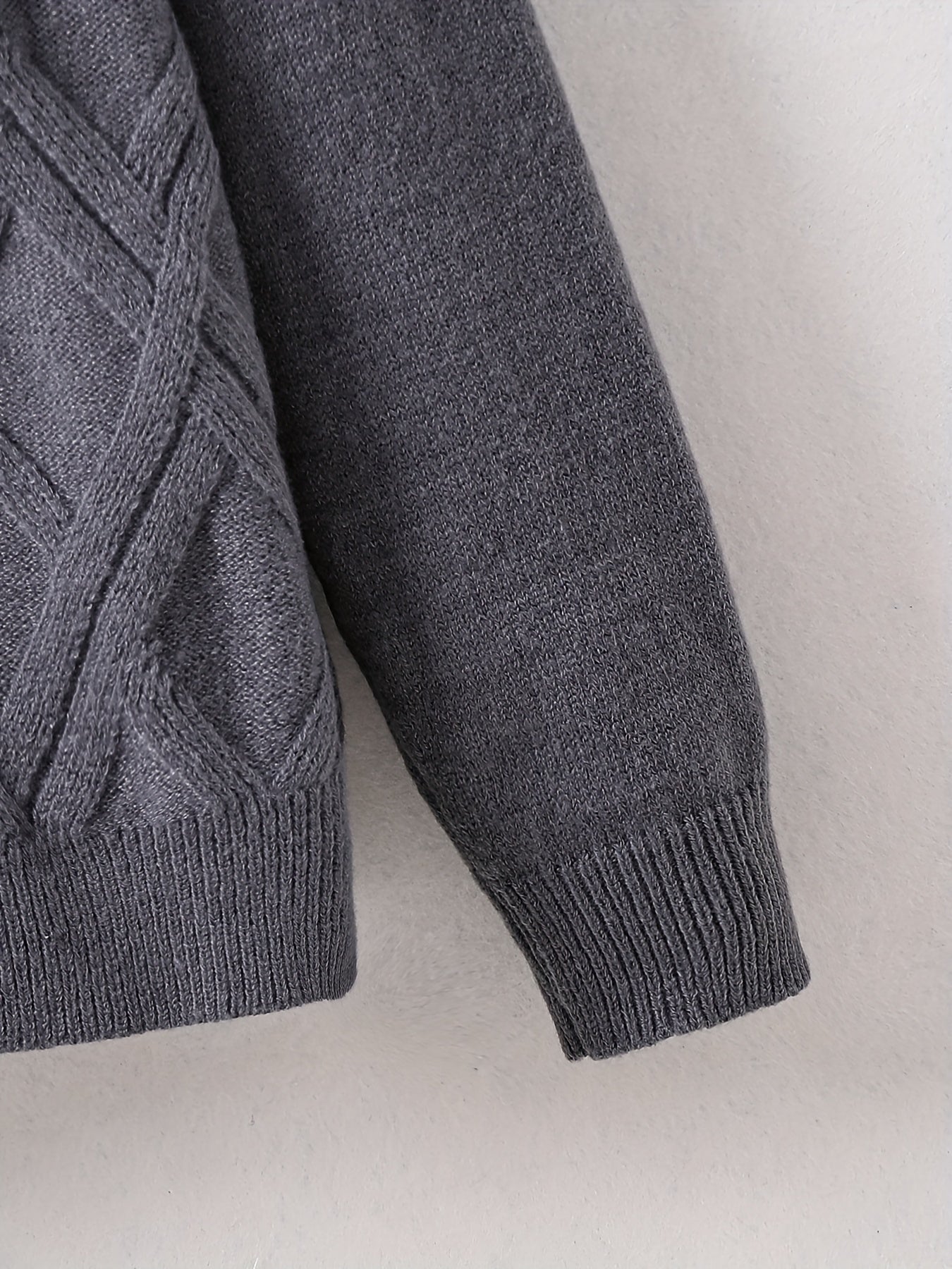 Cozy Boys Turtleneck Sweater – Warm Knit Pullover with Classic Cable Design for Winter"