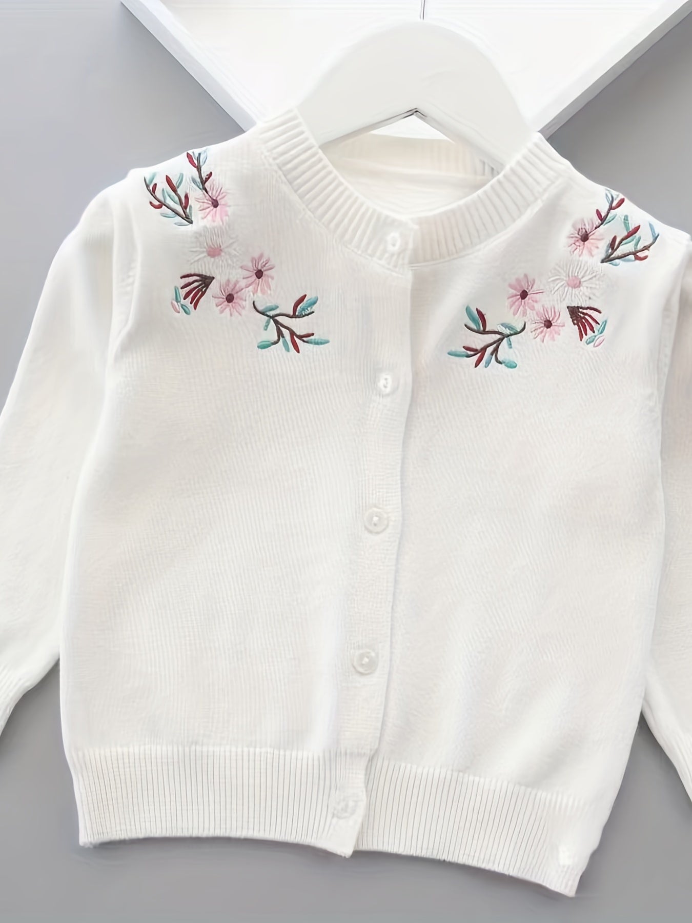 Charming Knitted Floral Cardigan for Little Girls | Perfect Spring/Autumn Layer 🌸🍂