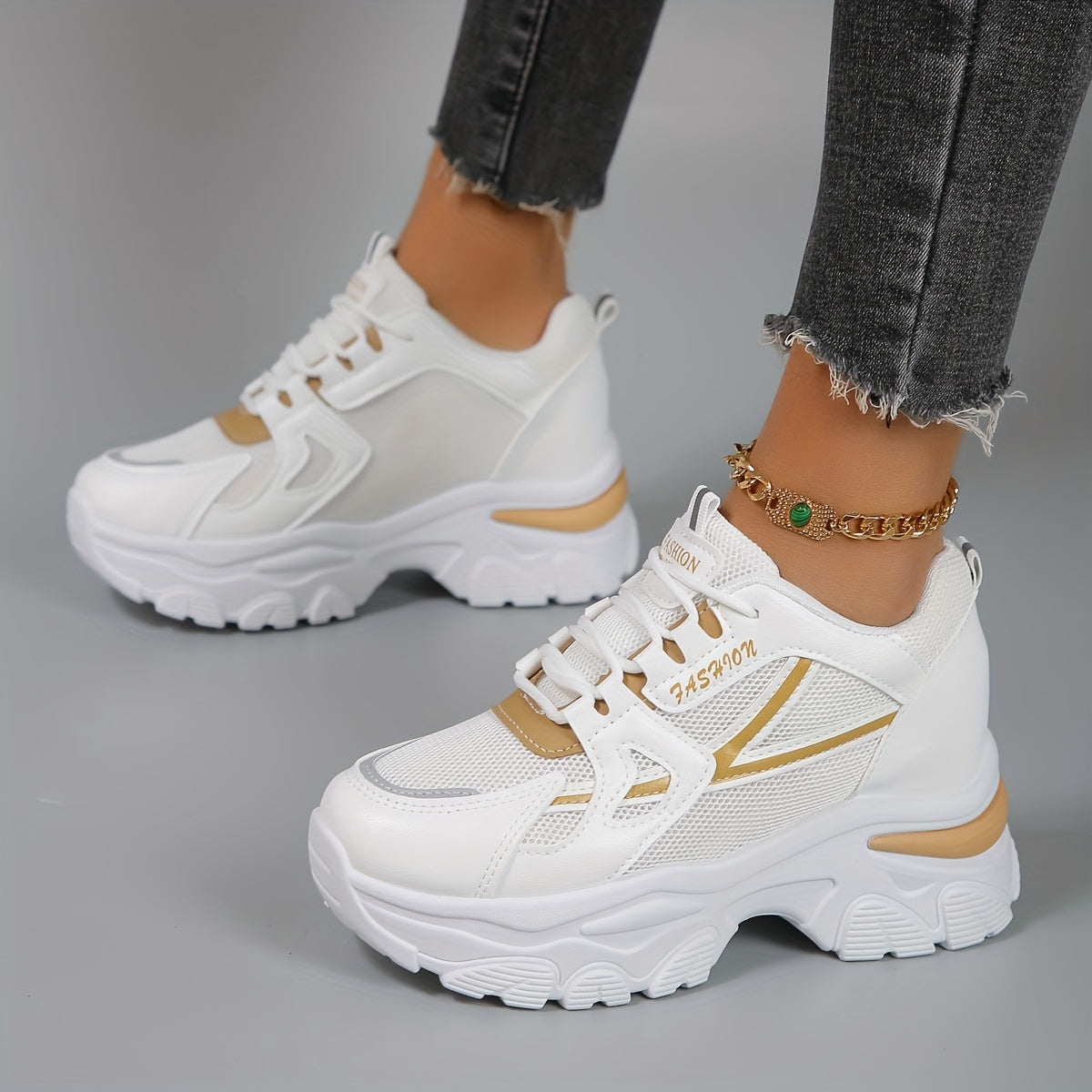 Women’s Chunky Platform Sneakers – Trendy Height-Boosting Trainers